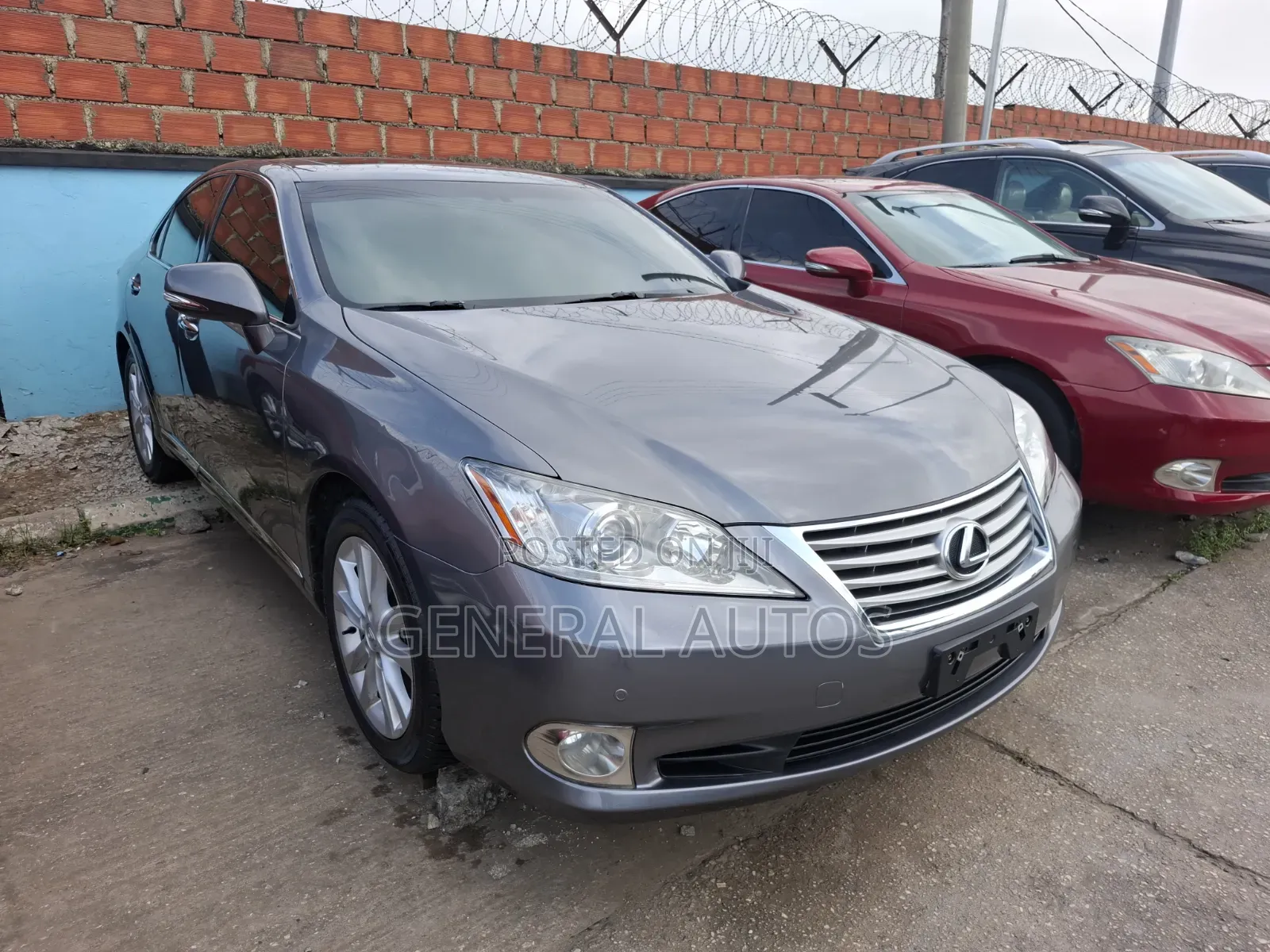 Lexus ES 2012 Gray