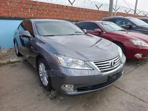 Lexus ES 2012 Gray
