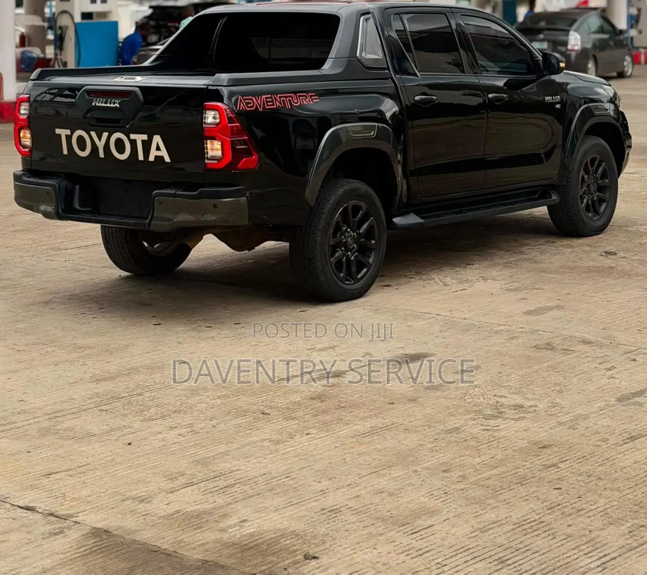 Toyota Hilux 2021 Black