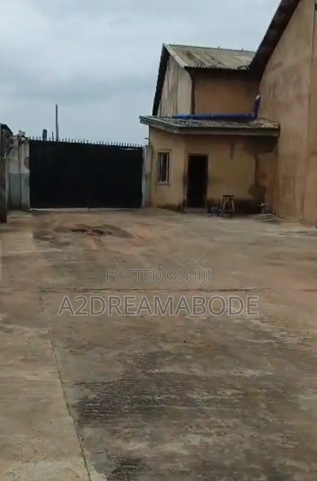 Nicely Placed Warehouse