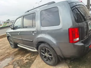 Honda Pilot 2010 Gray