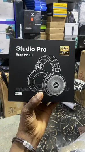 One Odio Pro 50 Headset