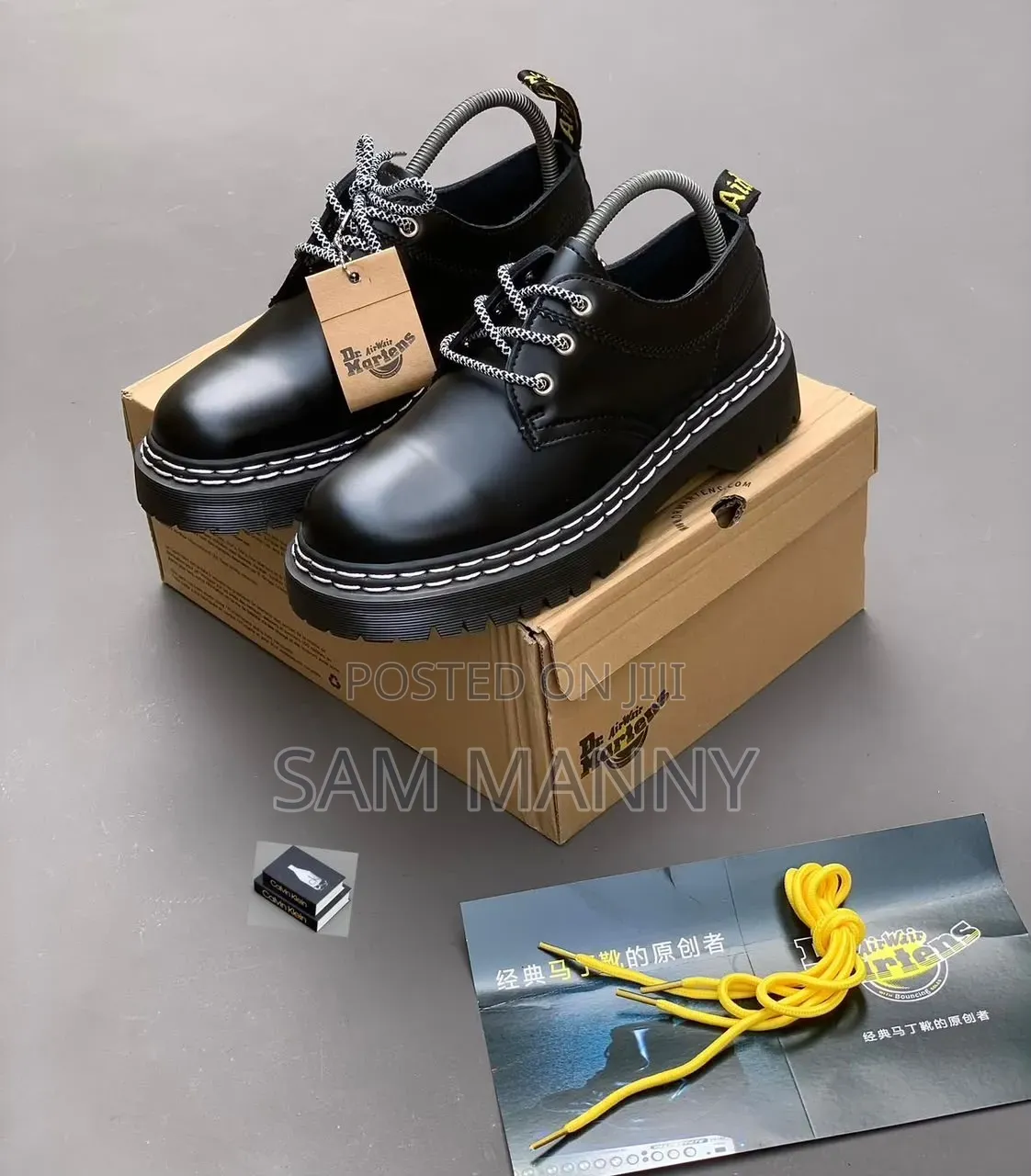 Dr. Martens BLACK SHOE