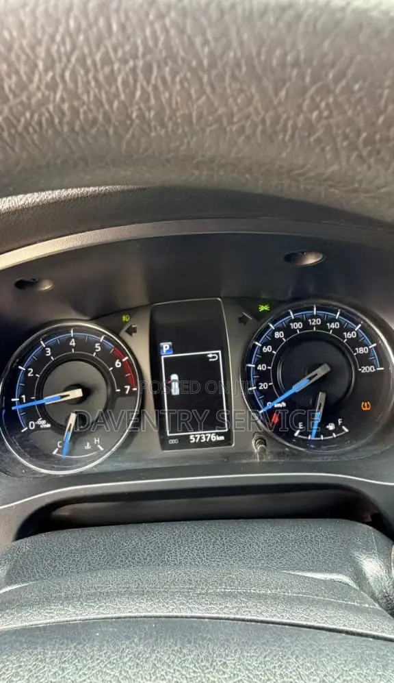Toyota Hilux 2021 Black