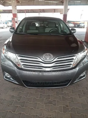Toyota Venza LE 2010 Gray