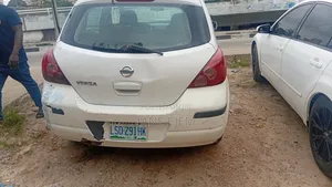 Nissan Versa 2008 White