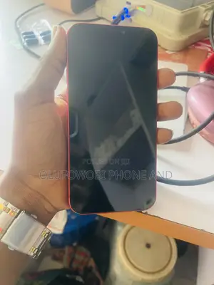 Apple iPhone 12 64 GB Red