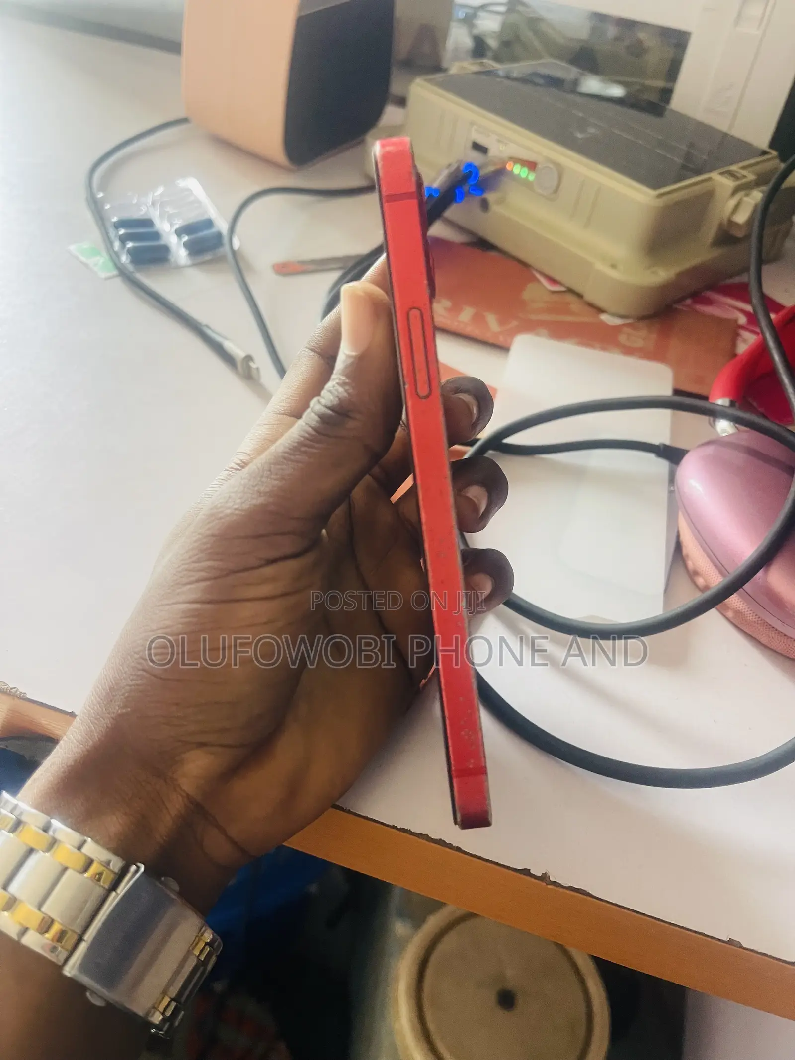 Apple iPhone 12 64 GB Red