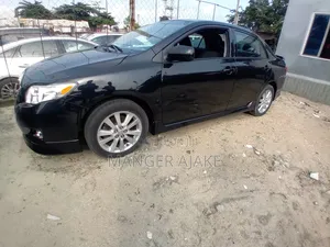 Toyota Corolla 2010 Black