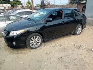 Toyota Corolla 2010 Black