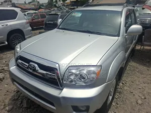 Toyota 4-Runner 2008 Silver