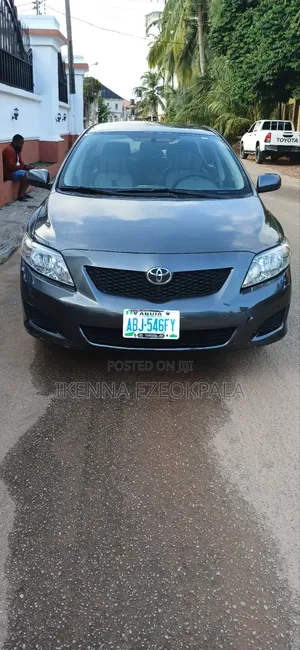 Toyota Corolla 2009 Gray