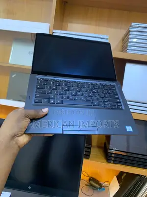 Laptop Dell Latitude 5300 2-in-1 8GB Intel Core i5 SSD 256GB