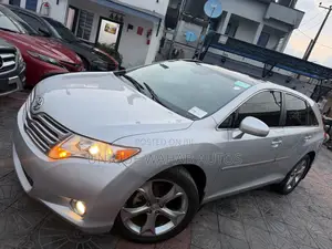 Toyota Venza Limited 2010 Silver