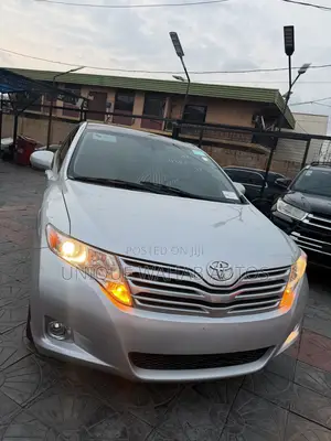 Toyota Venza Limited 2010 Silver