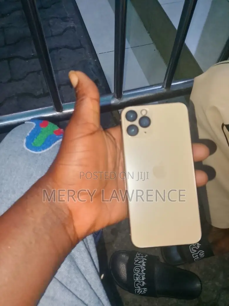 Apple iPhone 11 Pro 64 GB Gold