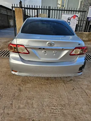 Toyota Corolla 2013 Silver