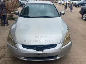 Honda Accord 2004 Silver