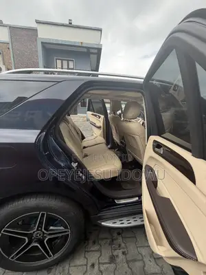 Mercedes-Benz GLE-Class GLE 350d 4MATIC 2017 Blue