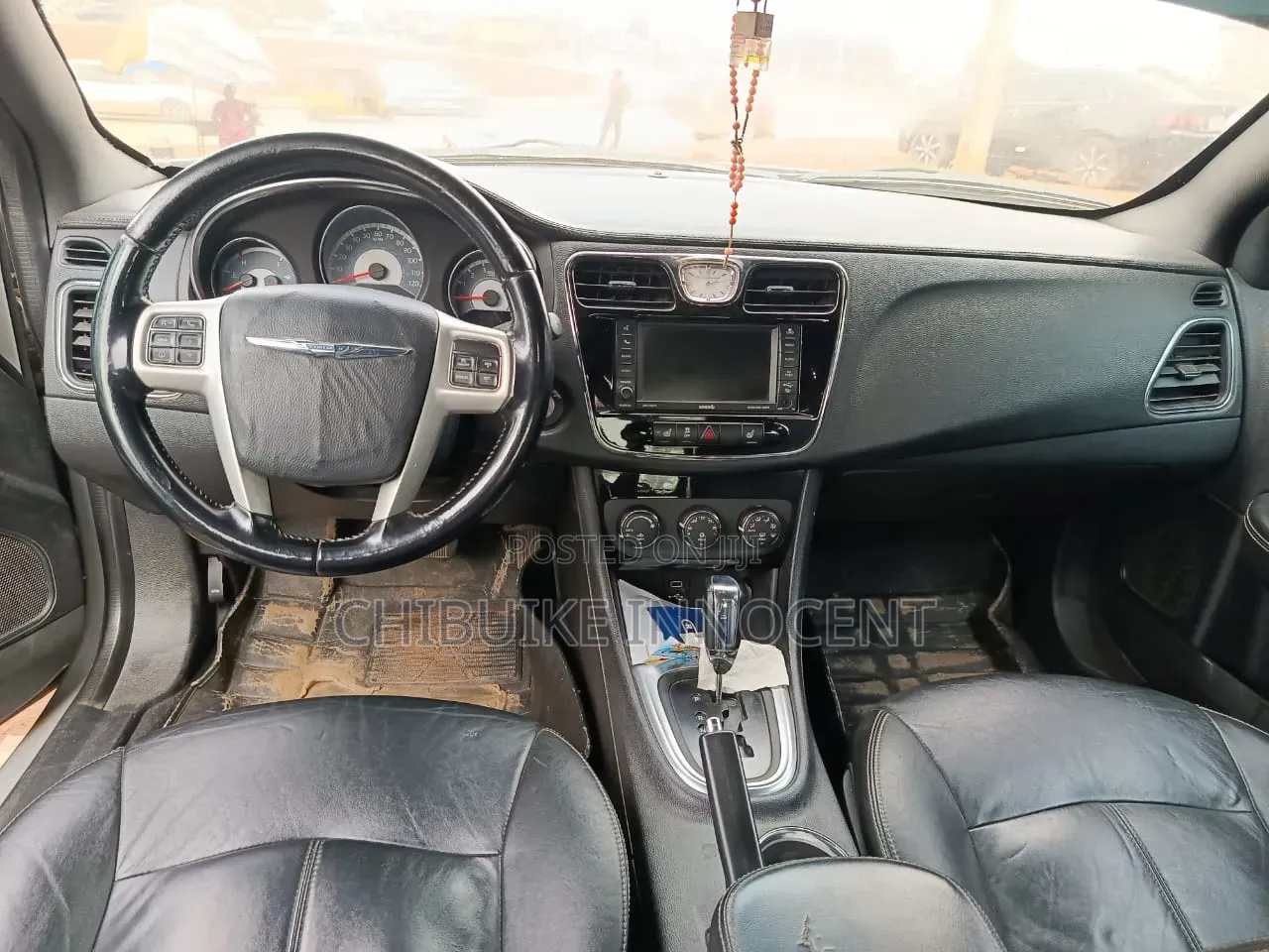 Chrysler 200 2012