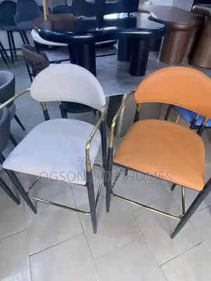 Quality Barstool With Gold Hand