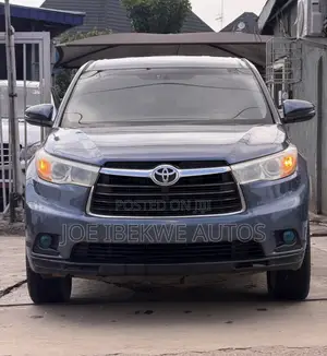Toyota Highlander LE 4dr SUV (3.5L 6cyl 6A) 2014 Blue