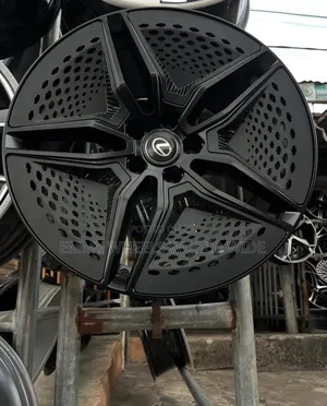 19inches for Rx350 Lexus Available in Newer Model and Different Sizes