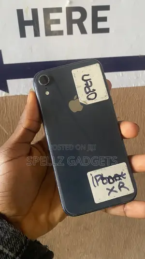 Apple iPhone XR 64 GB Black