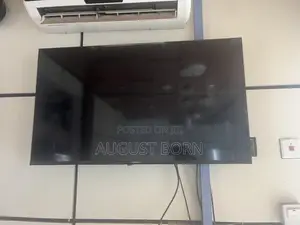 45 Inches Hisense TV