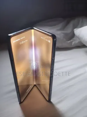 New Samsung Galaxy Z Fold4 256 GB Gray