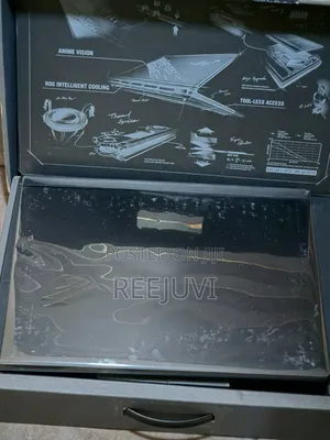 New Laptop Asus ROG Strix SCAR 18 32GB Intel Core Ultra 9 SSD 2T