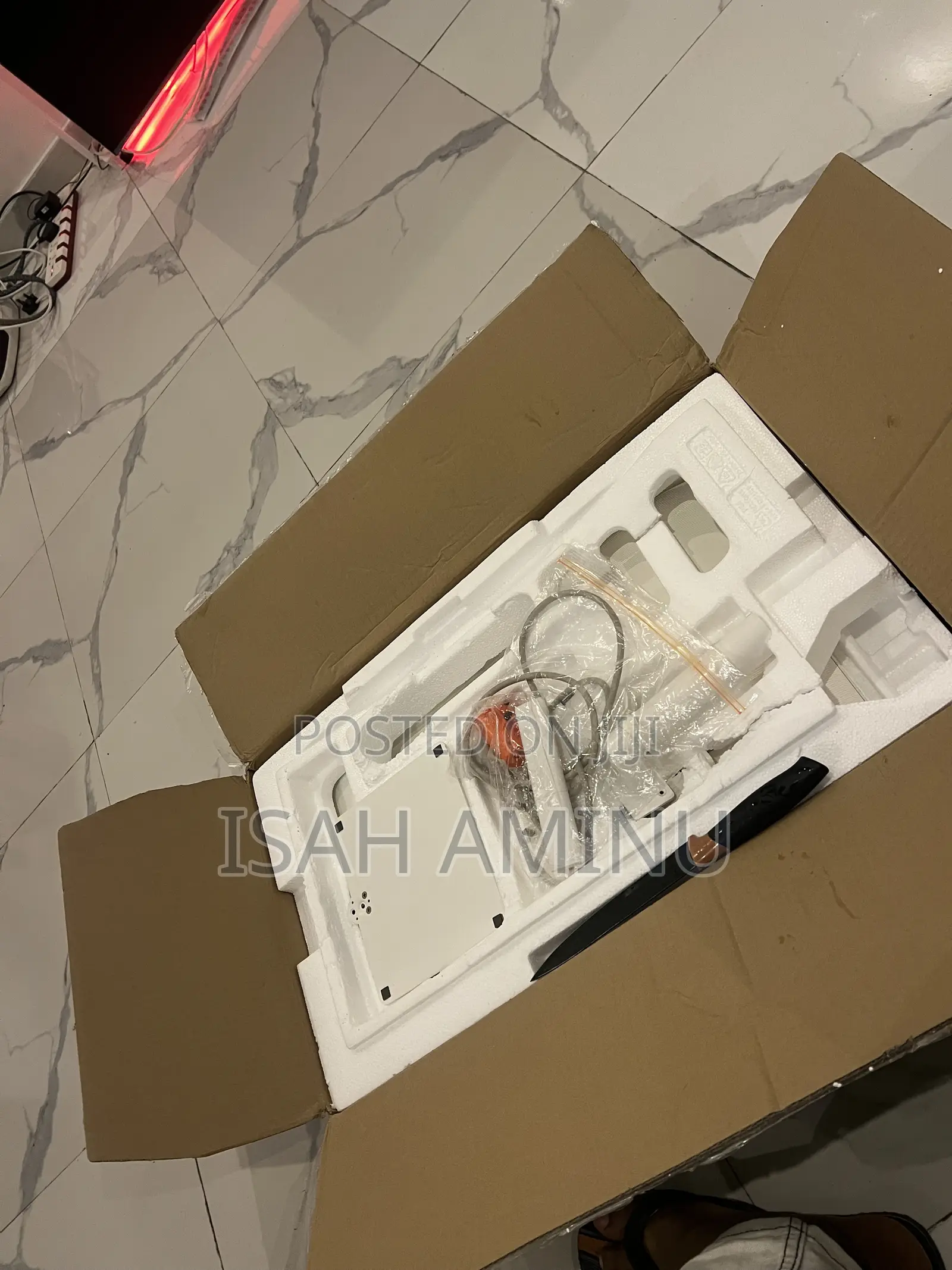 Samsung Smart Monitor M5