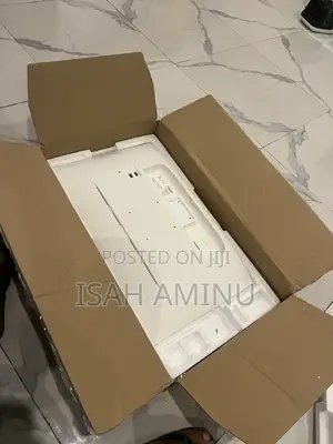 Samsung Smart Monitor M5