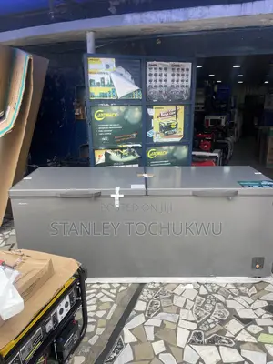 Hisense Freezer 7fit 700litres