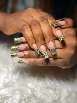 Acrylic Nail