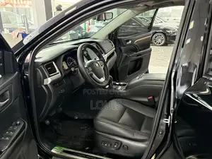 Toyota Highlander 2017 Black