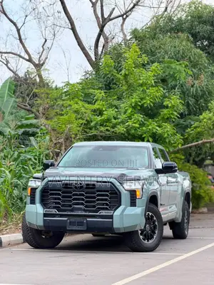 Toyota Tundra Hybrid 2025 Black