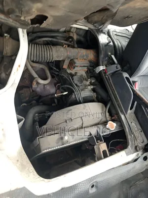 Mitsubishi L300 2002 White