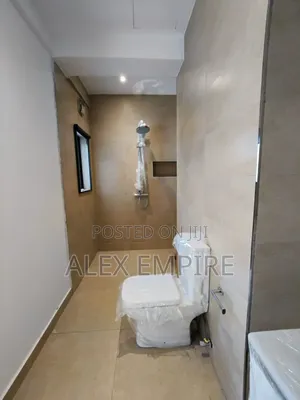 2bdrm Apartment in Lekki Phase 1 for rent