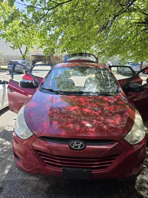Hyundai Tucson 2012 Red