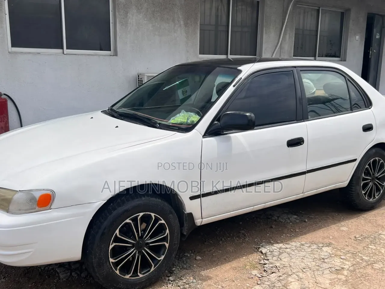 Toyota Corolla 2000 White