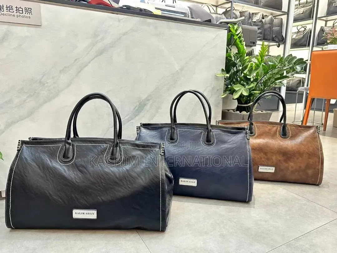 Unisex Matured Quality Hand Bag.