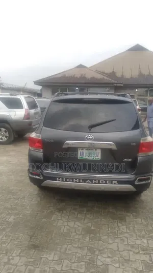 Toyota Highlander Limited 2012 Gray