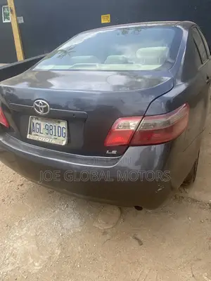 Toyota Camry LE 4dr Sedan (2.4L 4cyl 5A) 2008 Gray