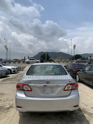 Toyota Corolla 2012 Silver