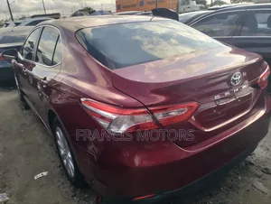 Toyota Camry 2018 Burgundy