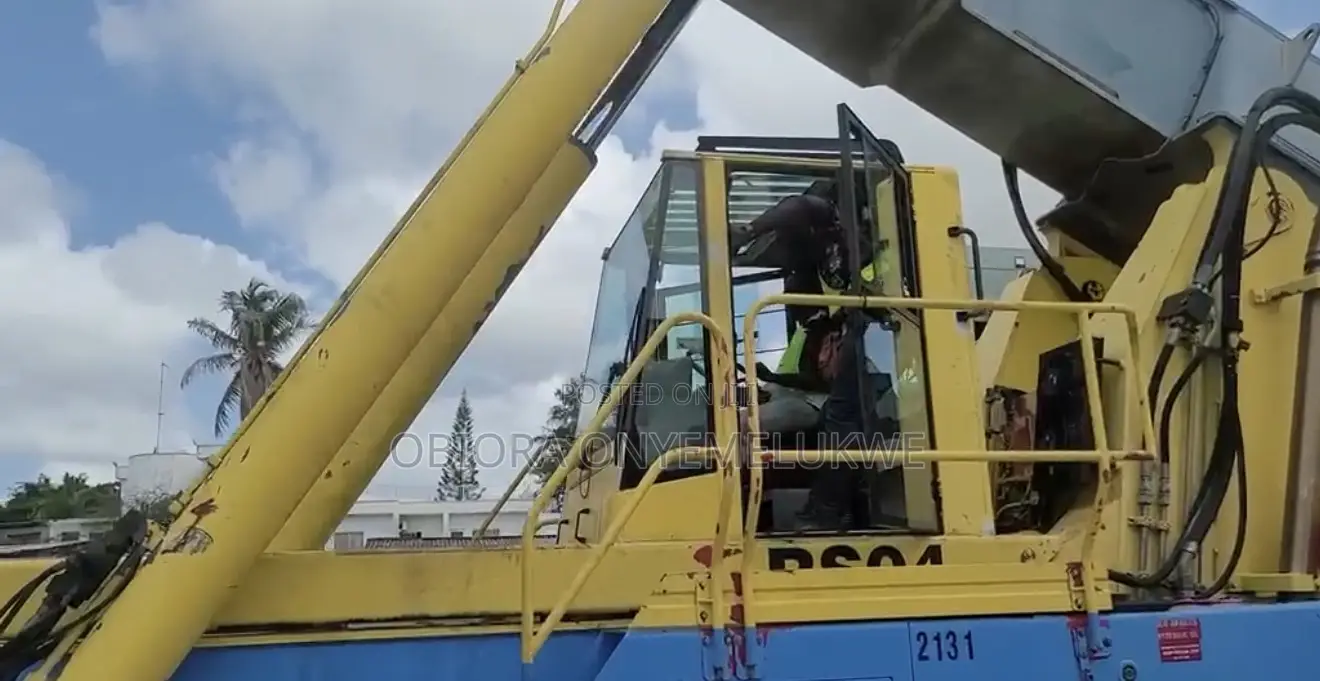 45ton Ferrari Reach Stacker