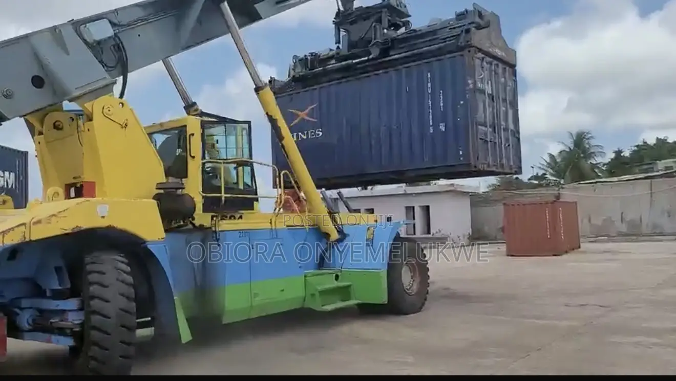 45ton Ferrari Reach Stacker