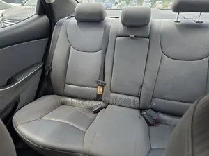 Hyundai Elantra 2013 Black