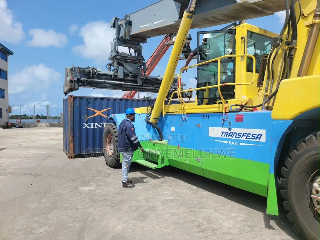 45ton Ferrari Reach Stacker